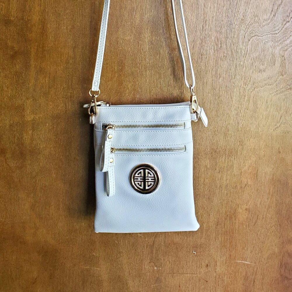 NWOT Small white crossbody & shoulder bag with logo